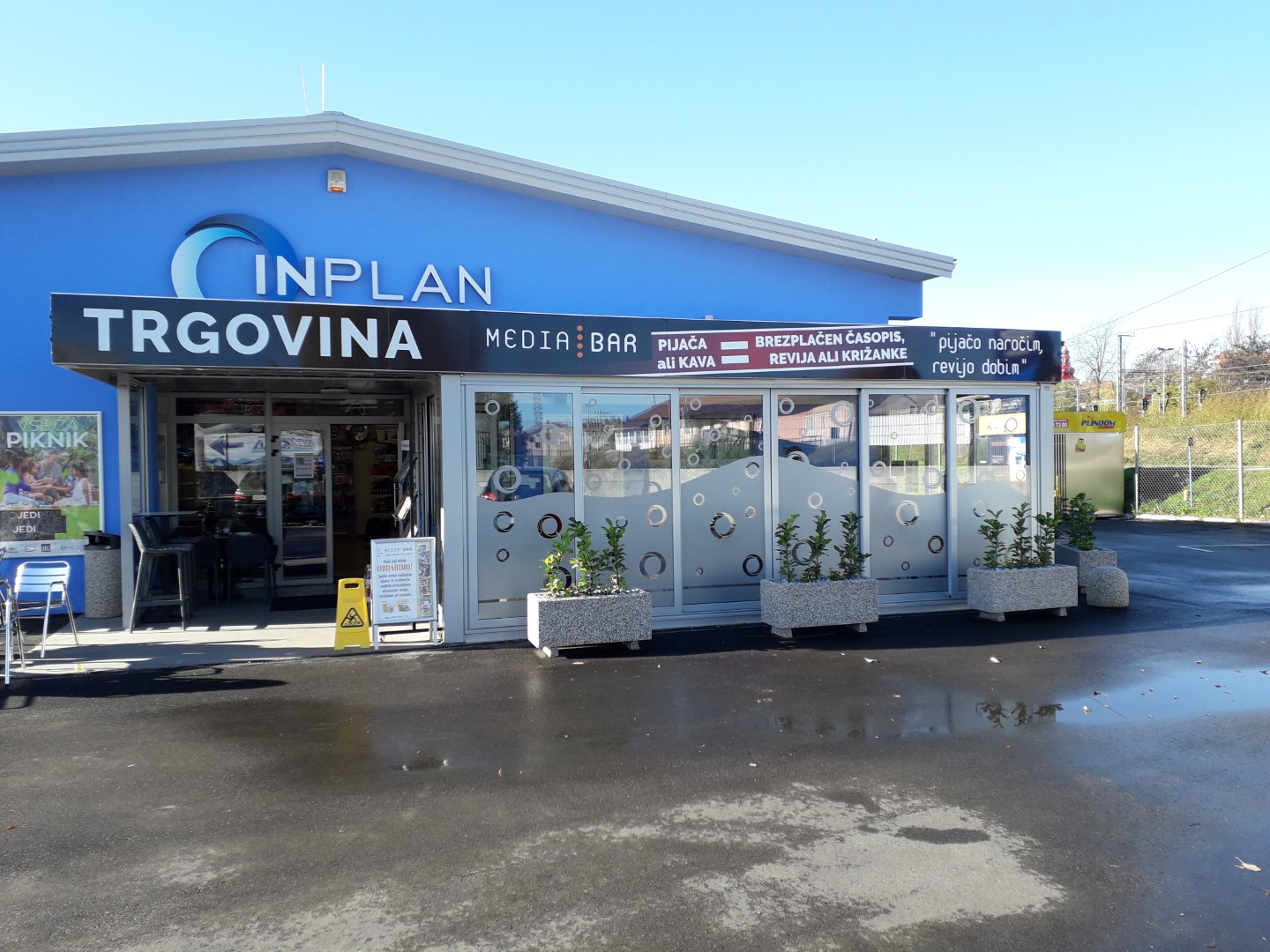 ALU okna in vrata – referenca